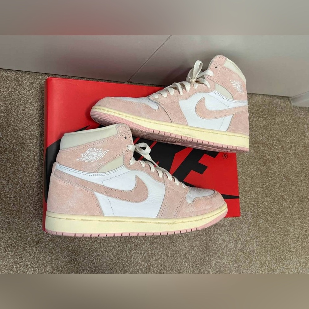 Air Jordan 1 High OG (Washed Pink) - Size 10